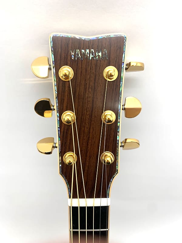 Yamaha LL56AREII Acoustic Jumbo 2021