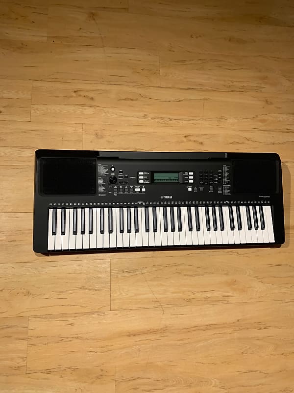 Yamaha PSR-E373 Digital Keyboard Black – Citadel Music Halifax