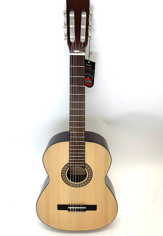 Beavercreek BCT901 Nylon Stringed Guitar