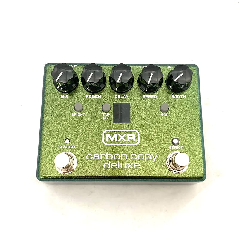 Carbon Copy Deluxe Analog Delay Pedal
